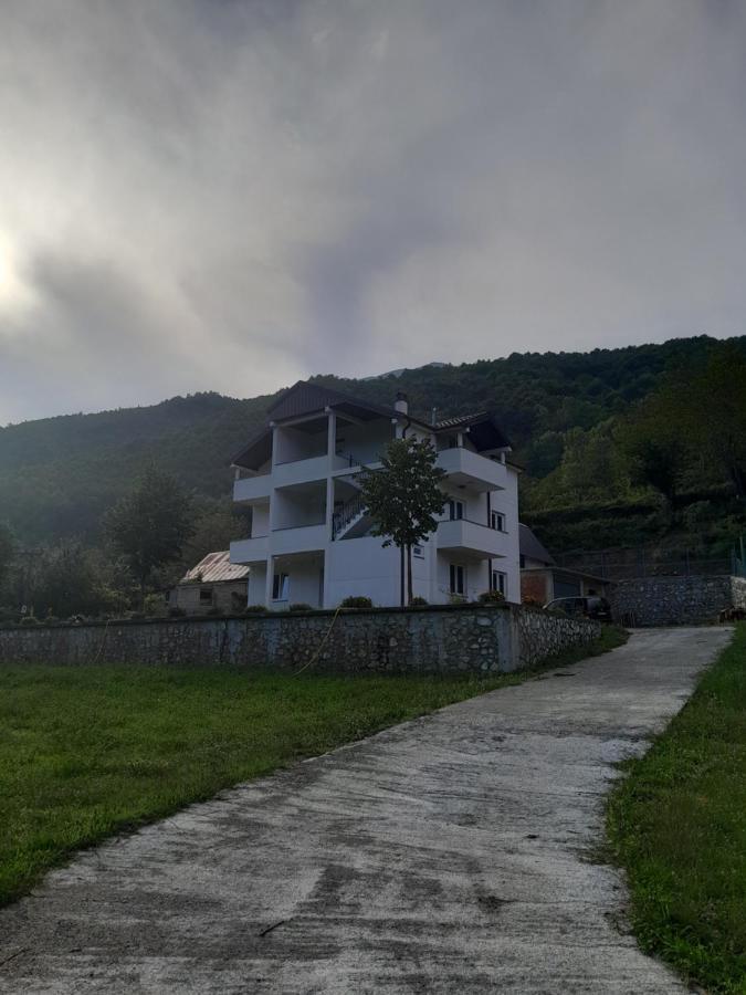 Guest House Florini 2023 Fierze Ngoại thất bức ảnh