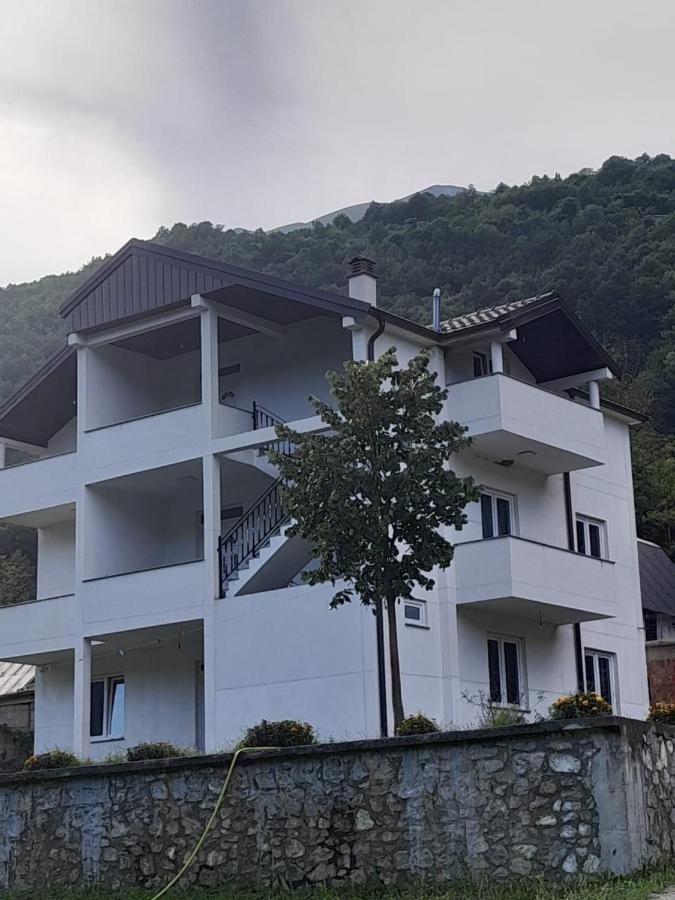 Guest House Florini 2023 Fierze Ngoại thất bức ảnh